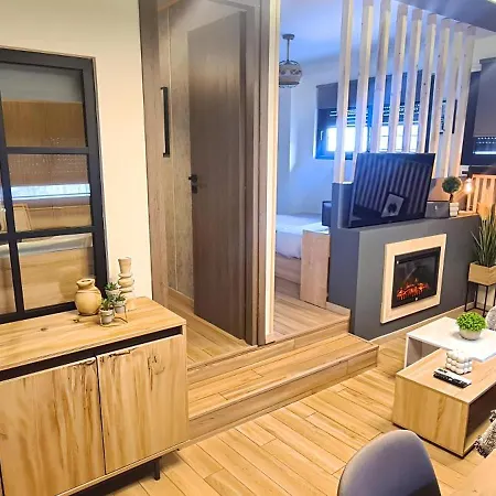 Jk Luxury Old Town דירה